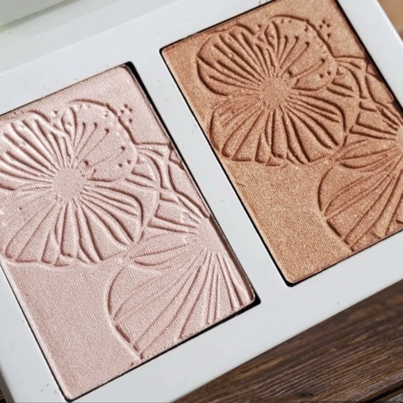 Popsugar Be Bright highlighter in Cool it Now. NEW - Picture 2 of 4